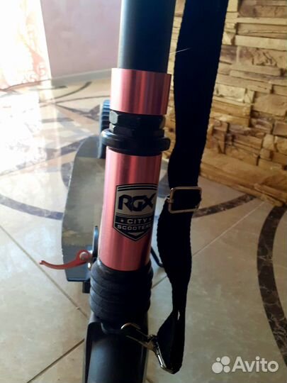 Самокат Stark