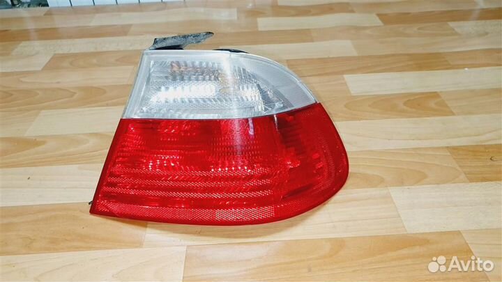Фонарь задний правый BMW E46