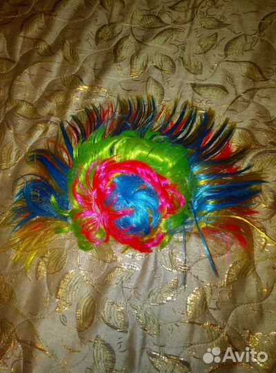 Маски, парики, костюмы