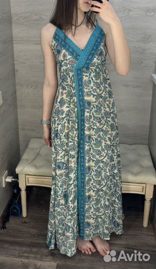 Платье 44-46 Снежная королева