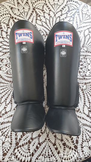 Шингарды Twins SGL-2 новые, (щитки, защита голени)