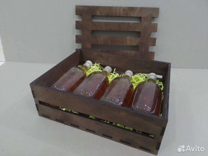 Ящик деревянный подарочный