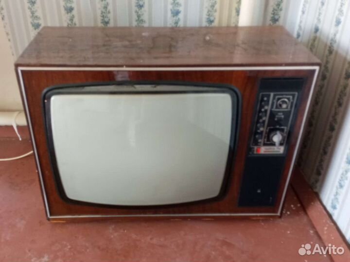 Телевизор Чайка 714