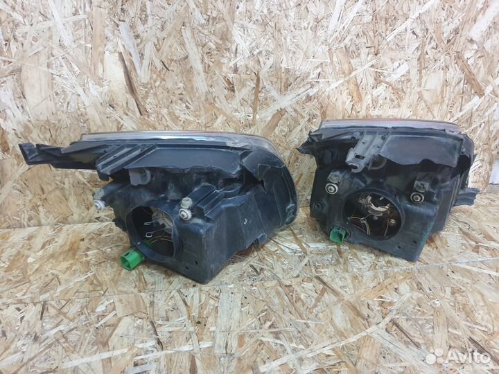 Фара Ford Fusion 2002-2012