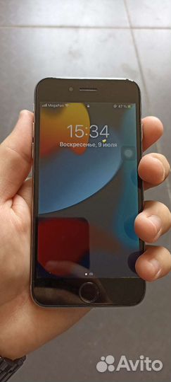 Телефон iPhone 6s
