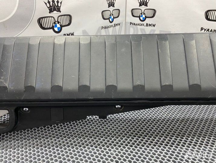 Накладка проема багажника Bmw X5 E53 M62B46 2003