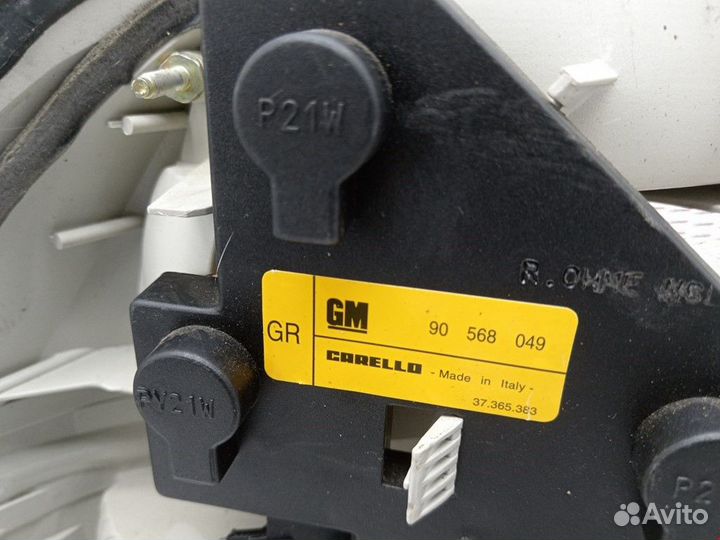 Фонарь задний правый Opel Vectra B 1998 90512716