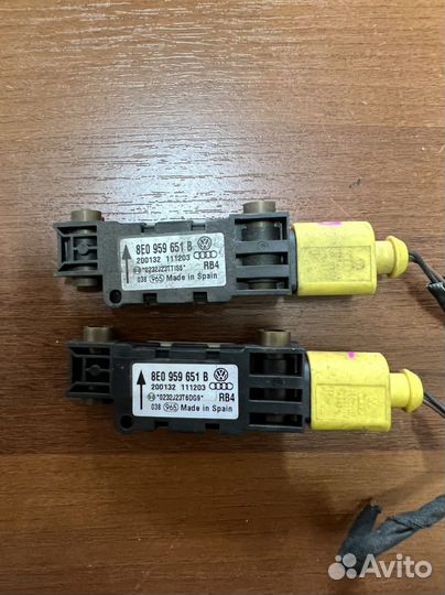 Датчик удара Audi A8 D3