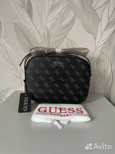 Сумка Guess новая