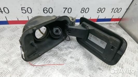 Лючок бака audi A6 C7 (DEA25IC01)