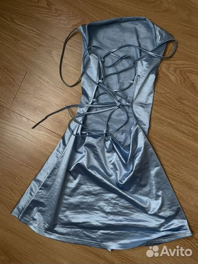 Платье атласное приталенное мини