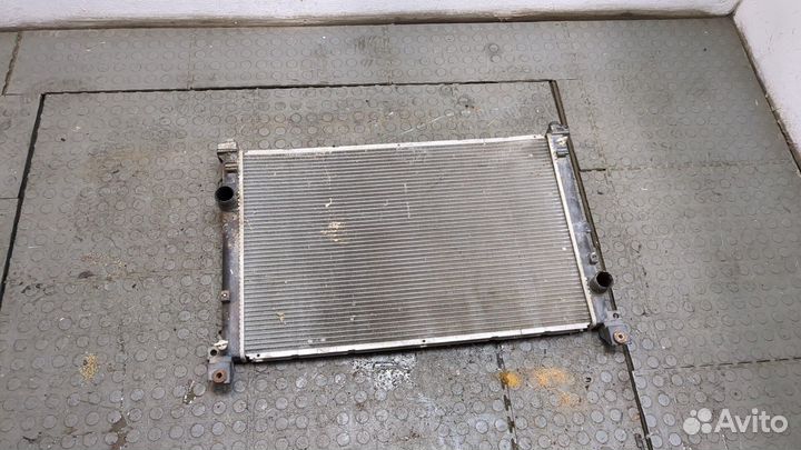 Радиатор охлаждения двигателя Chrysler Pacifica
