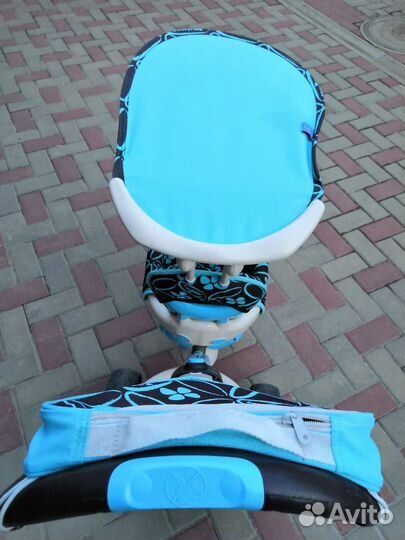 Трехколесный велосипед с родительской ручкой