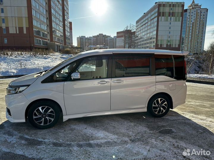 Honda Stepwgn 1.5 CVT, 2018, 75 000 км