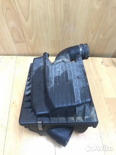 Корпус воздушного фильтра Opel Zafira A минивэн