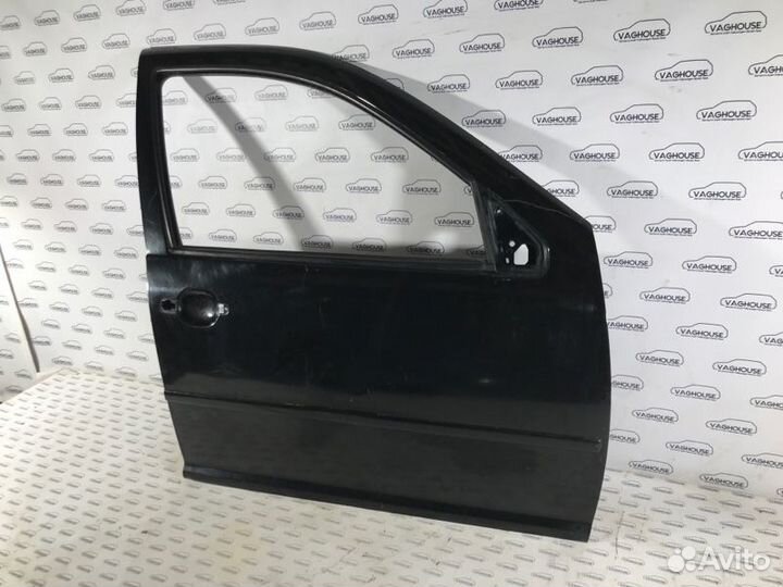 Дверь передняя правая Volkswagen Golf MK4 1.6 AKL