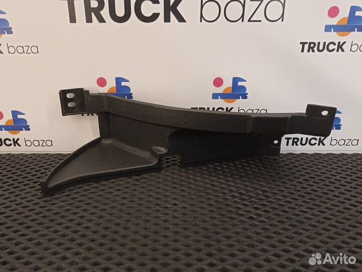 504092535 Накладка кузова внутри Iveco Stralis