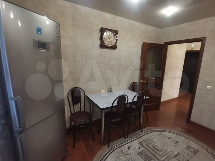 2-к. квартира, 64 м², 2/15 эт.
