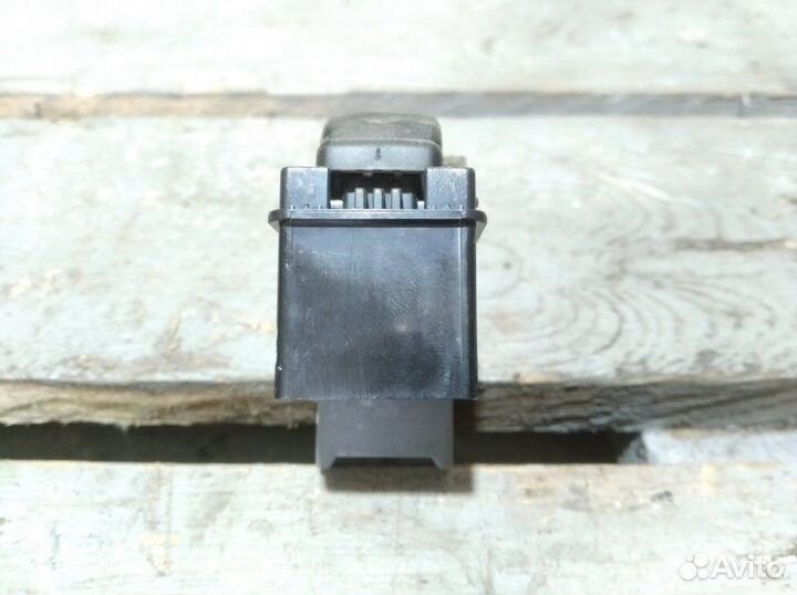 Кнопка стеклоподъемника Chevrolet Lacetti