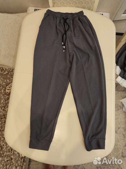 Спортивный костюм мужской новый 52 размер