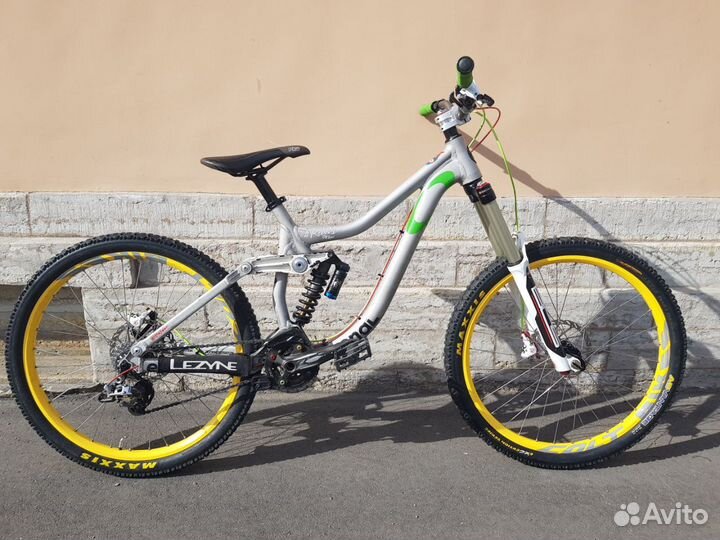 Велосипед двухподвес Kona Entourage