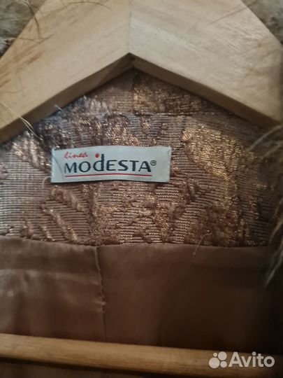 Костюм женский