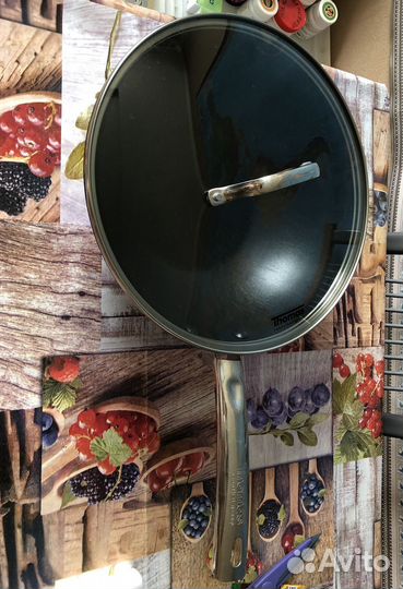 Глубокая сковорода Вок (Томас)