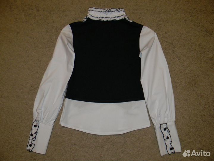 Новая блузка для девочки школьная, р-р 140-146 см