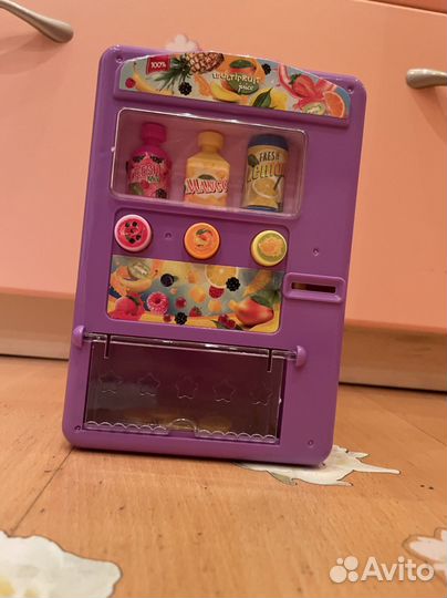 Игрушечный автомат с напитками