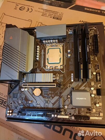 Комплект i3 12100f + B660M + 32Gb