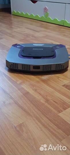 Робот-пылесос Philips