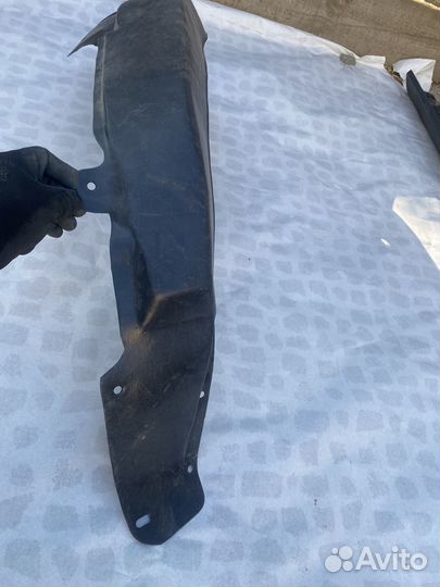 Передний правый подкрылок matiz део матиз локер