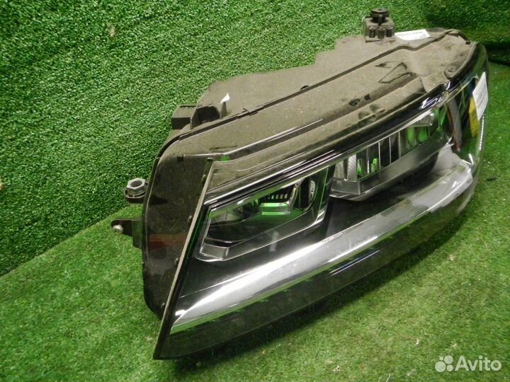 Фара левая Volkswagen Tiguan