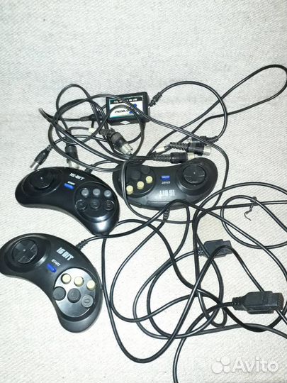 Джойстики от приставки Sega Drive