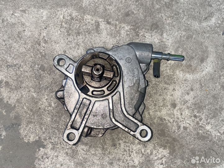 Вакуумный насос Toyota 2AD 2.2 diesel