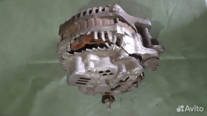 Генератор Lancer 10 4b10 на запчасти