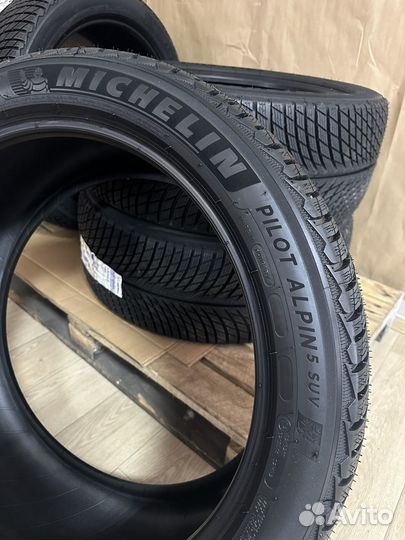 Michelin Pilot Alpin 5 SUV 275/40 R22 108Y