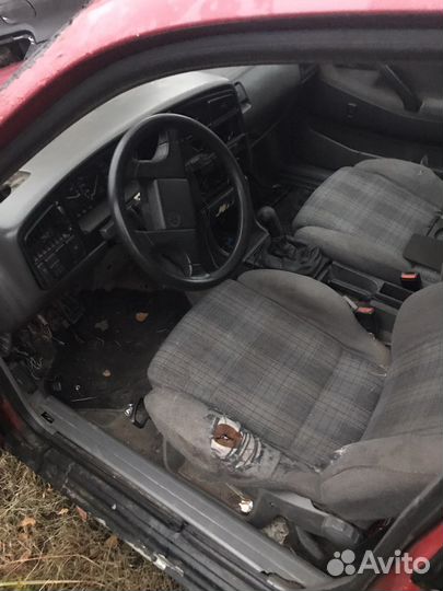 Капот пассат б3