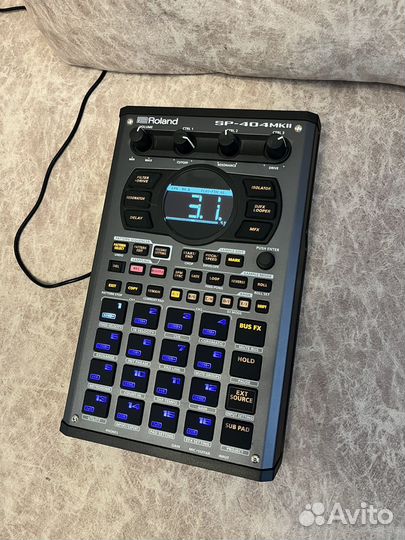 Roland SP 404 mk2