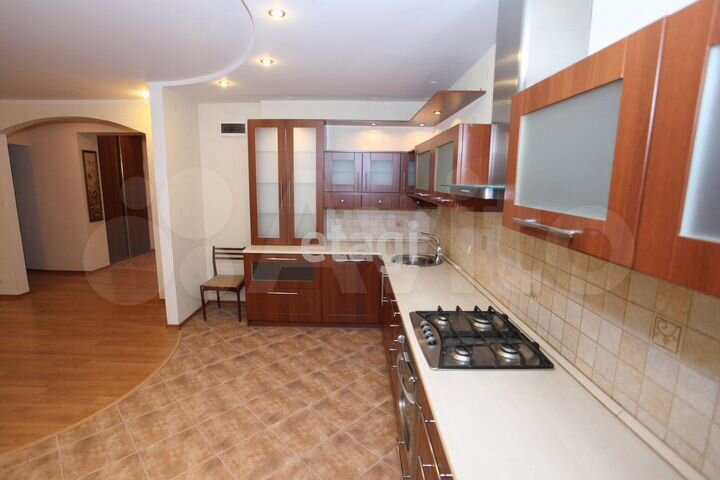 4-к. квартира, 105,3 м², 4/5 эт.