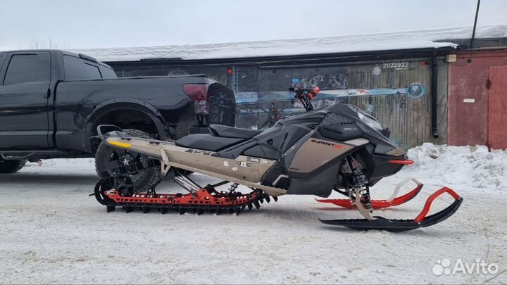 Ski-Doo Summit X Expert 154 850 E-TEC turbo