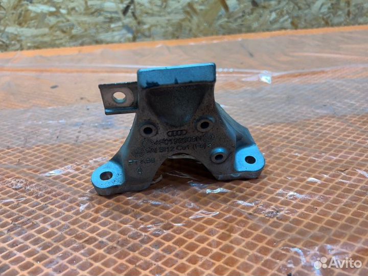 Кронштейн Audi A6 C6 4F AUK 2006