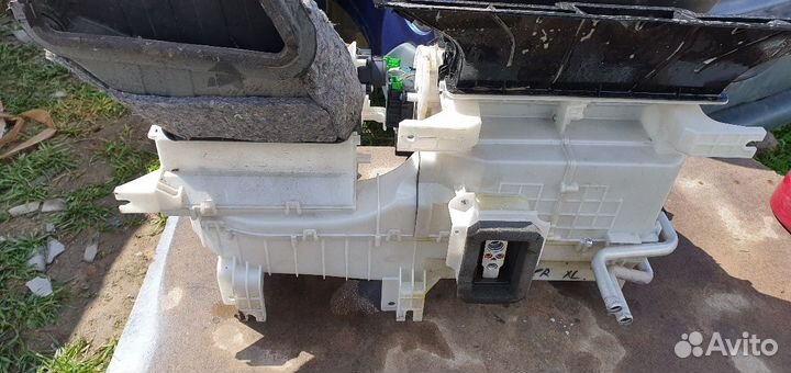 Мицубиси аутлендр Хl и Пежо 4007