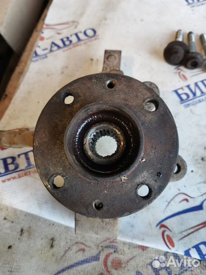 Кулак поворотный передний правый Renault Logan I