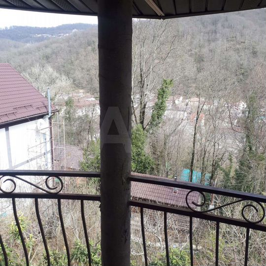 Дом 160 м² на участке 4 сот.