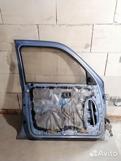 Дверь передняя левая Toyota Hilux Surf RZX185 1992