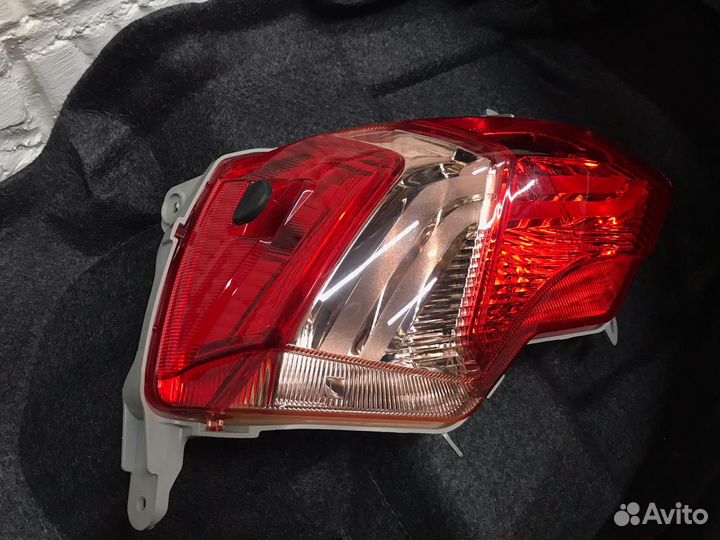 Новый левый фонарь Suzuki Burgman 650 2013-н.в