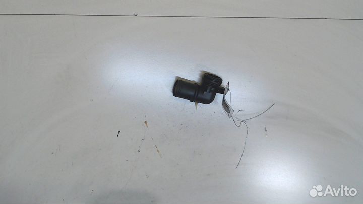 Фланец системы охлаждения Chrysler PT Cruiser, 200