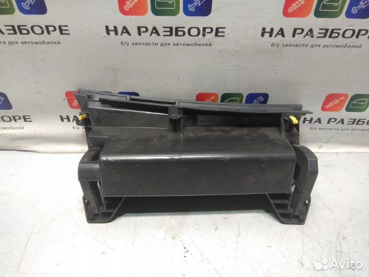 Бардачок Toyota Corolla E150