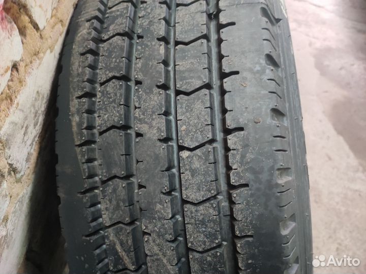 Новая шина с диском